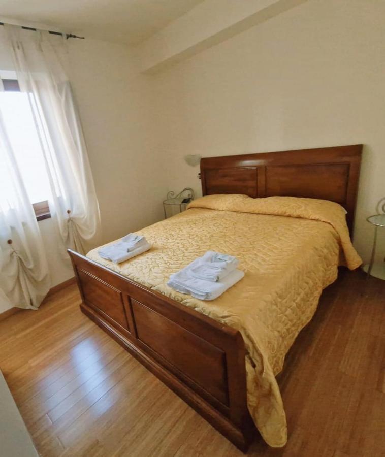 Casa Di Fiore Bad And Breakfast Bed and Breakfast San Giovanni in Fiore Eksteriør billede