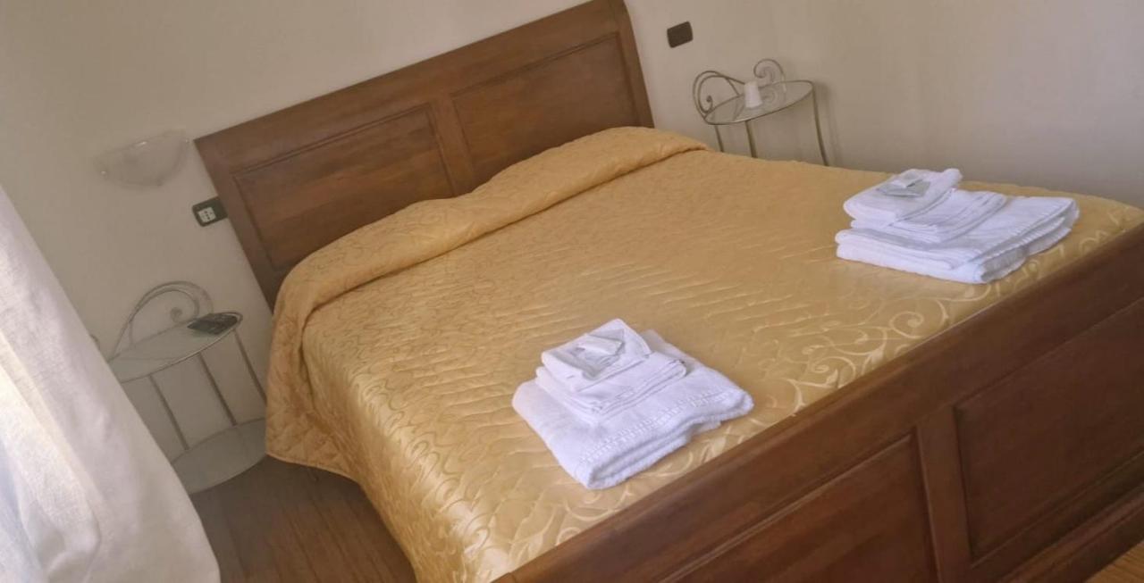 Casa Di Fiore Bad And Breakfast Bed and Breakfast San Giovanni in Fiore Eksteriør billede